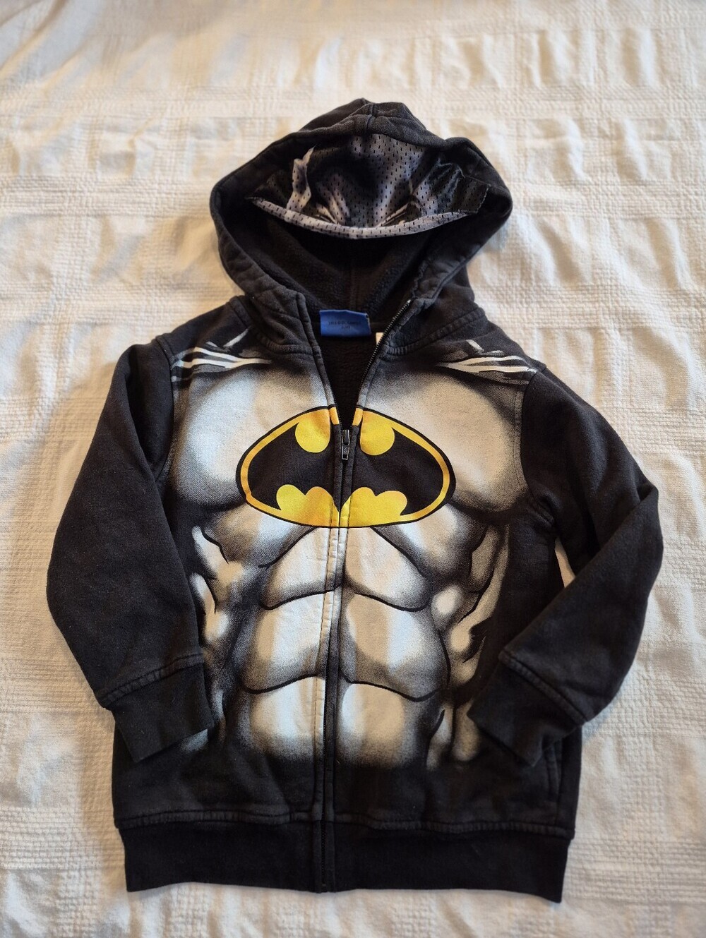 Batman boys size 6, black full zipper hoodie, VGUC